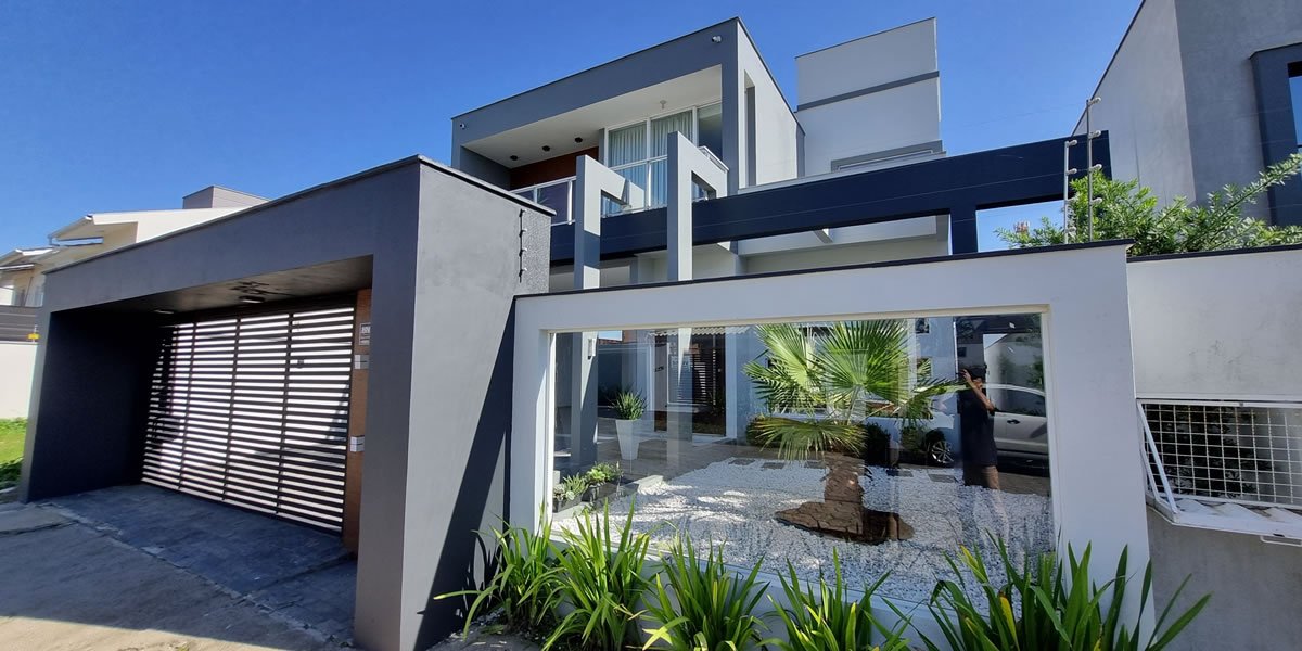 CASA ALTO PADRÃO NO CONDOMINIO QUINTAS DO BARÃO